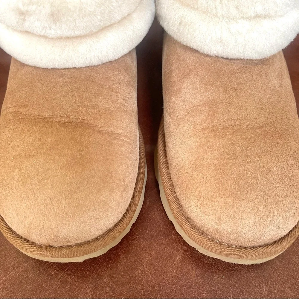 UGG Fluff Mini Quilted Boots - Picture 13 of 16